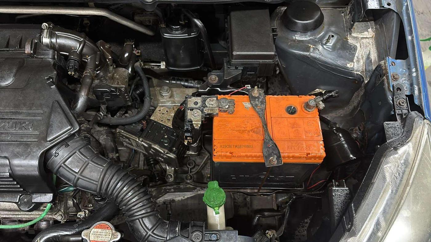 2015 Maruti Celerio VXI AMT, Petrol, Automatic, 27,603 km, Engine View - Left