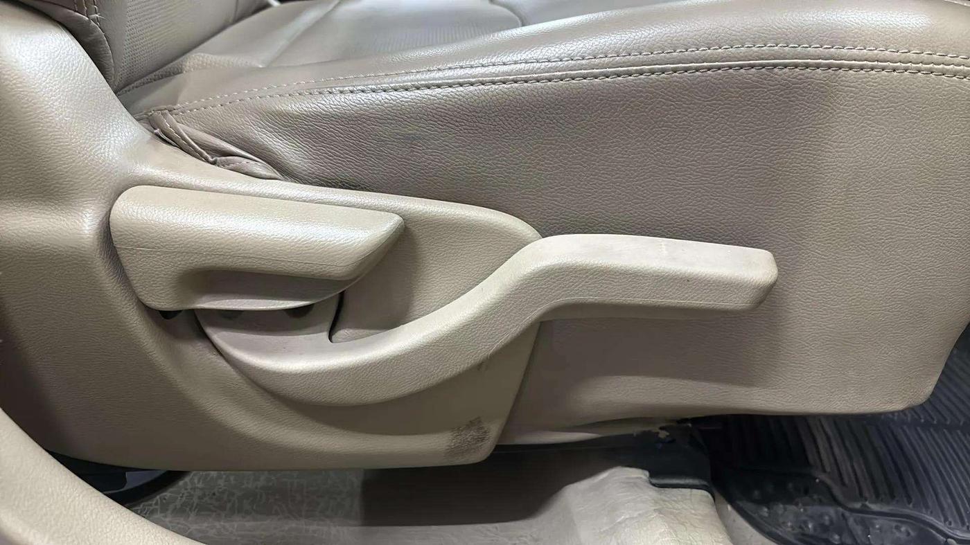 2018 Honda Amaze 1.2L I-VTEC S OPT, Petrol, Manual, 42,450 km, Driver Side Adjustment Panel