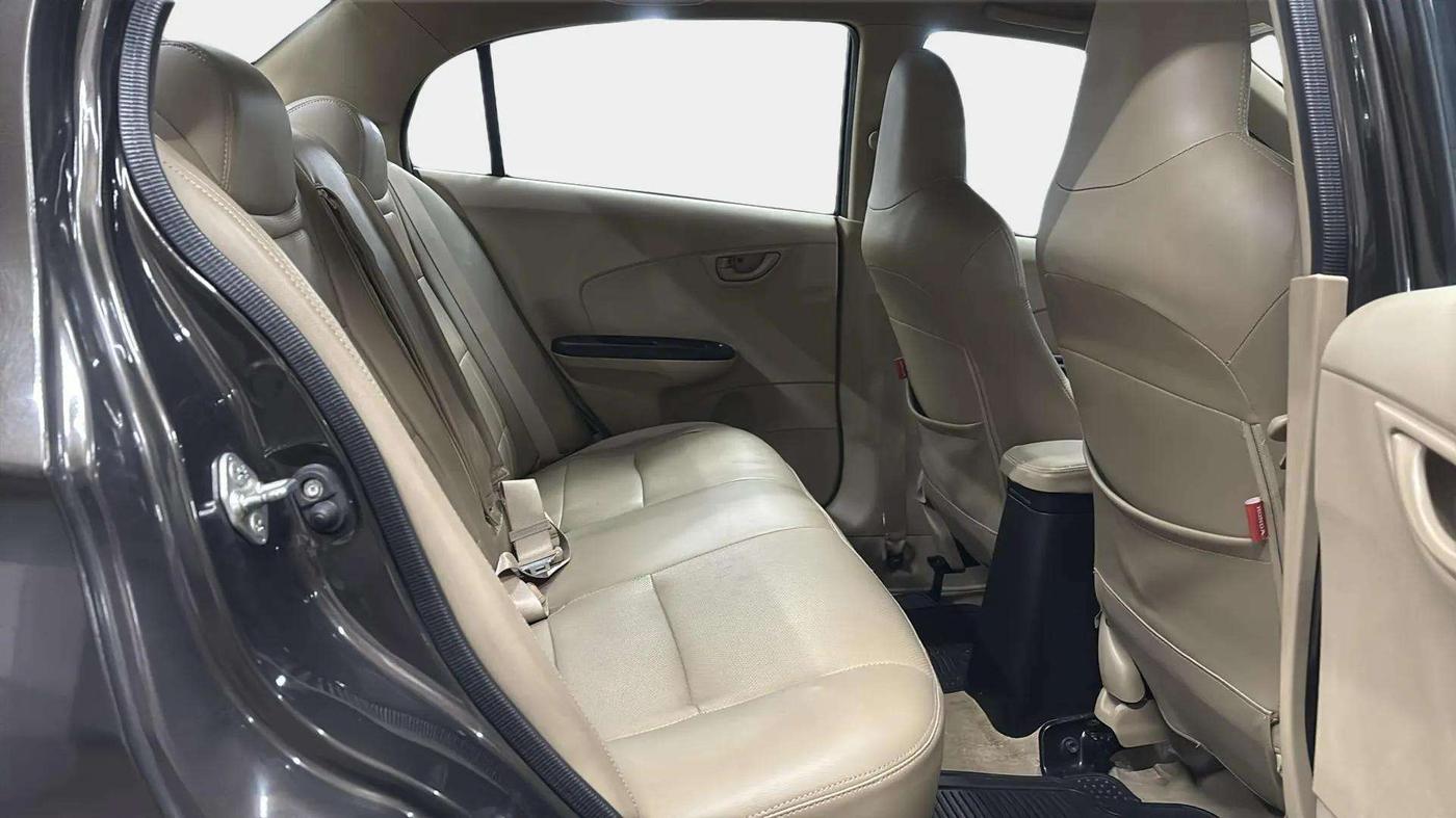 2018 Honda Amaze 1.2L I-VTEC S OPT, Petrol, Manual, 42,450 km, Right Side Rear Door Cabin