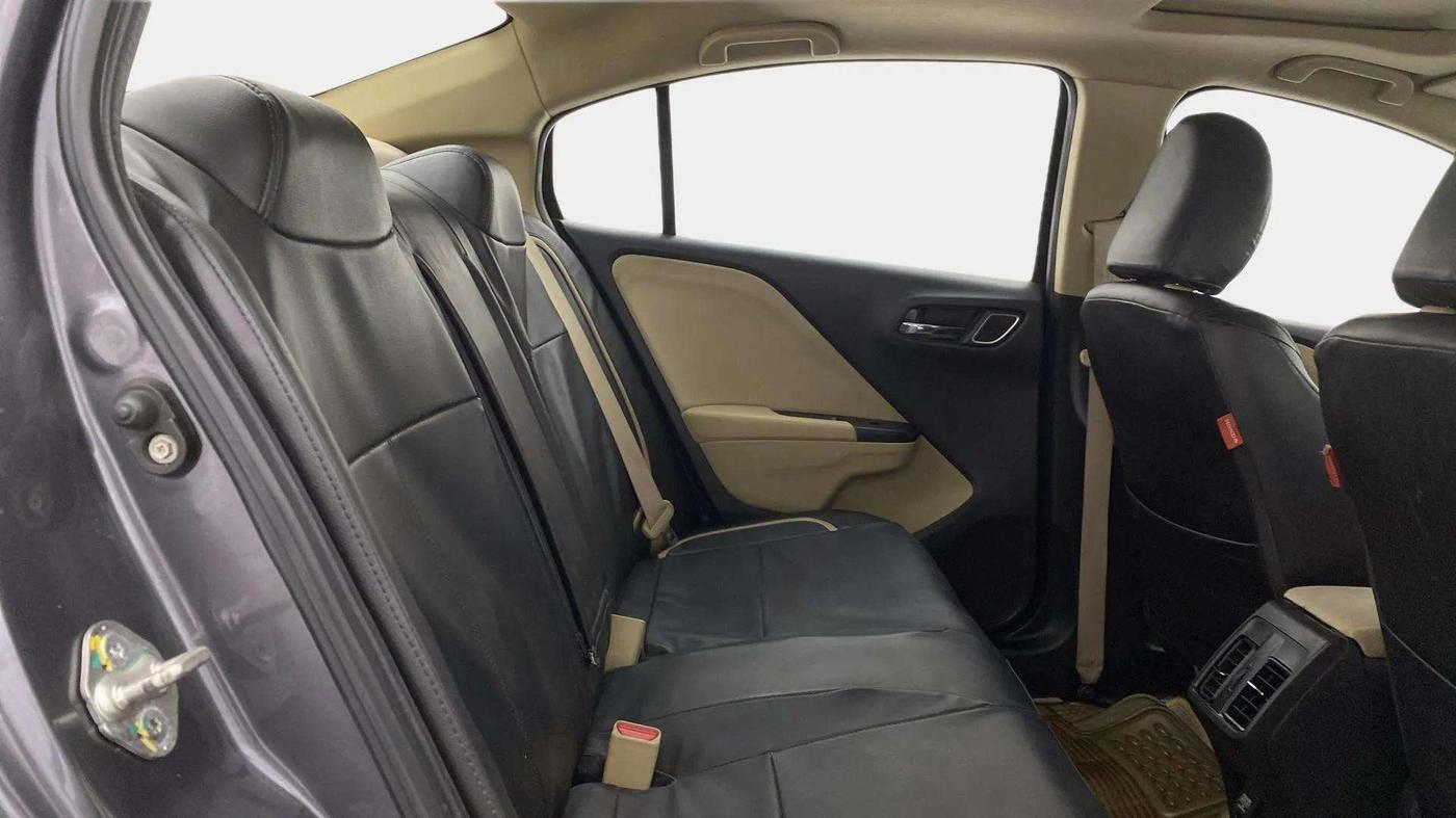 2020 Honda City 1.5L I-VTEC VX CVT, Petrol, Automatic, 25,693 km, Right Side Rear Door Cabin