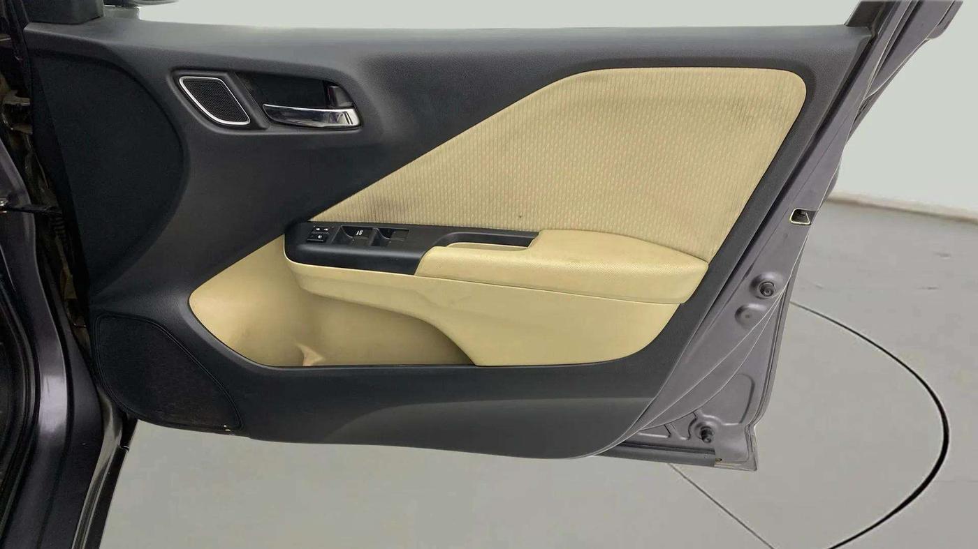 2020 Honda City 1.5L I-VTEC VX CVT, Petrol, Automatic, 25,693 km, Driver Side Door Panels Control