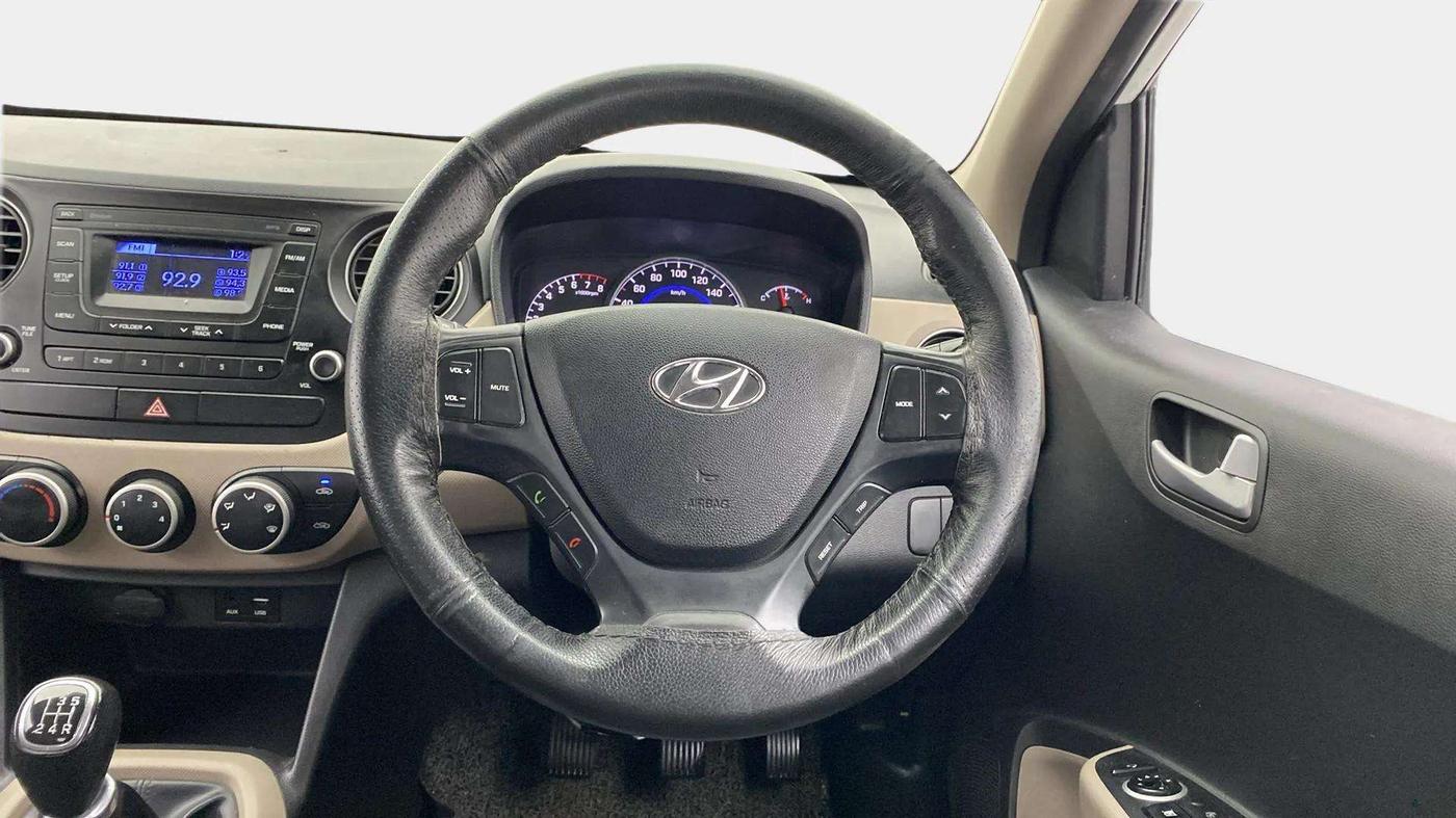 2016 Hyundai Grand i10 ASTA 1.2 KAPPA VTVT, Petrol, Manual, 84,173 km, Steering Wheel Close Up