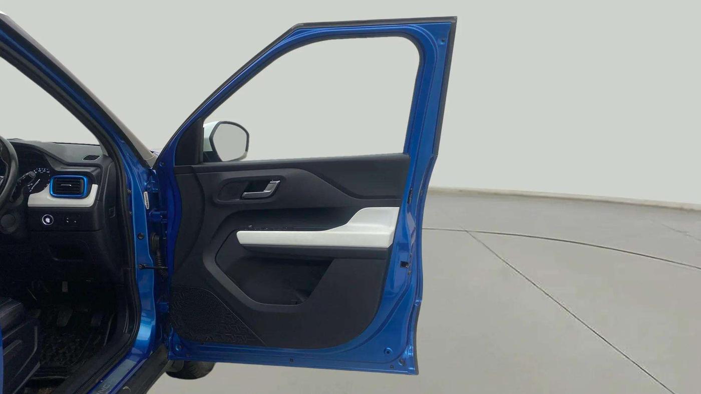2021 Tata PUNCH CREATIVE  MT, Petrol, Manual, 15,275 km, RHS Front Door