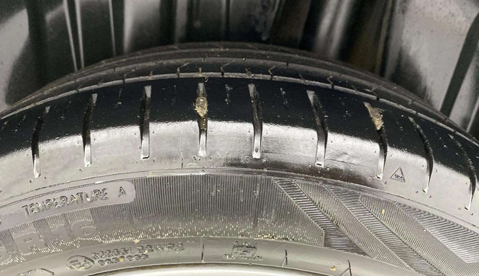 2023 Maruti Baleno ZETA PETROL 1.2, Petrol, Manual, 39,813 km, Left Rear Tyre Tread