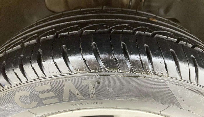 2016 Tata Tiago XZ PETROL, Petrol, Manual, 53,407 km, Right Front Tyre Tread