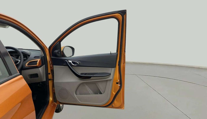 2016 Tata Tiago XZ PETROL, Petrol, Manual, 53,407 km, RHS Front Door