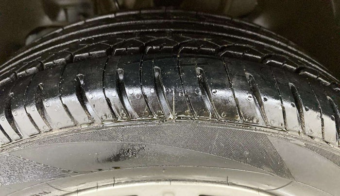 2016 Tata Tiago XZ PETROL, Petrol, Manual, 53,407 km, Left Front Tyre Tread