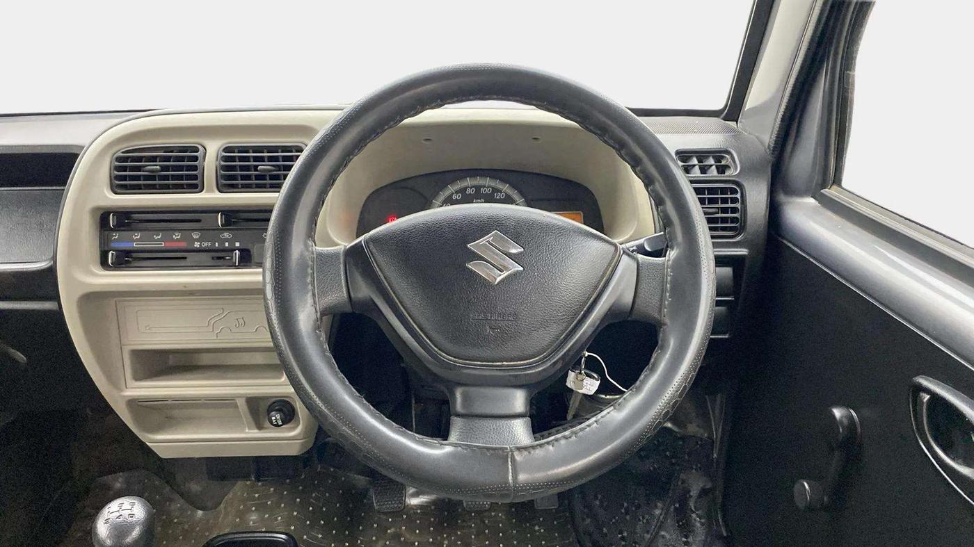 2021 Maruti Eeco 7 STR, Petrol, Manual, 20,326 km, Steering Wheel Close Up