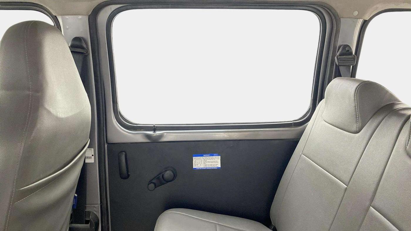 2021 Maruti Eeco 7 STR, Petrol, Manual, 20,326 km, RHS Rear Door