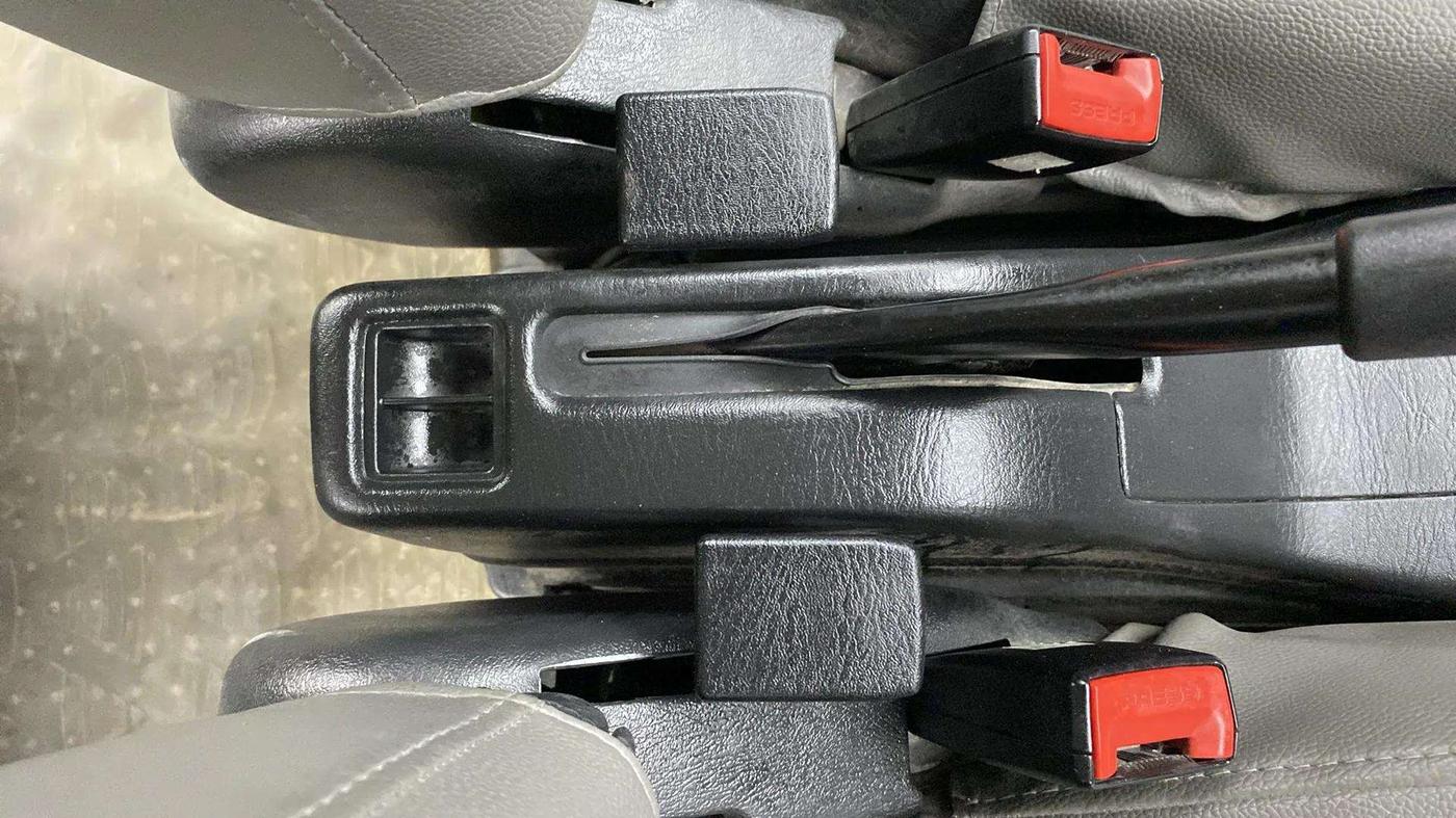 2021 Maruti Eeco 7 STR, Petrol, Manual, 20,326 km, Driver Side Adjustment Panel