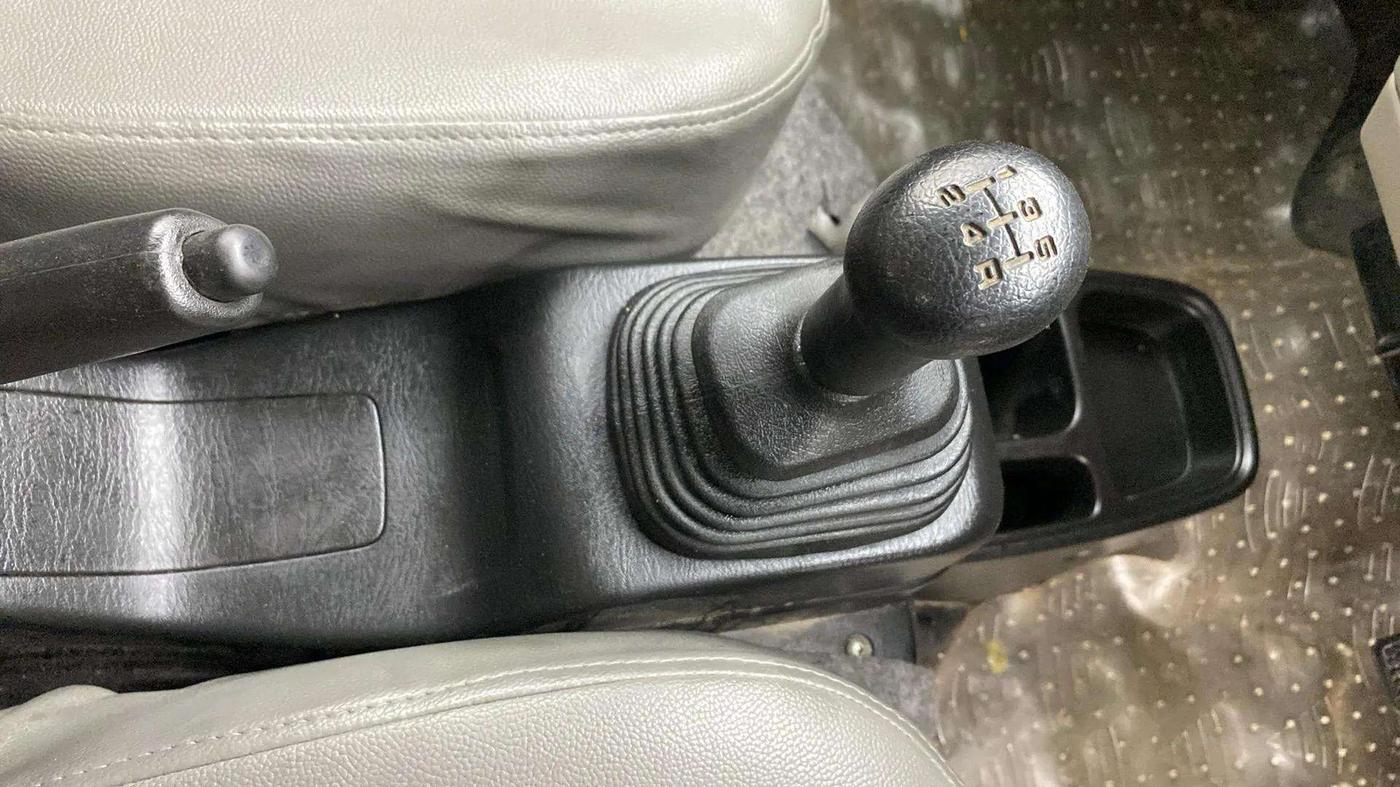 2021 Maruti Eeco 7 STR, Petrol, Manual, 20,326 km, Gear Lever