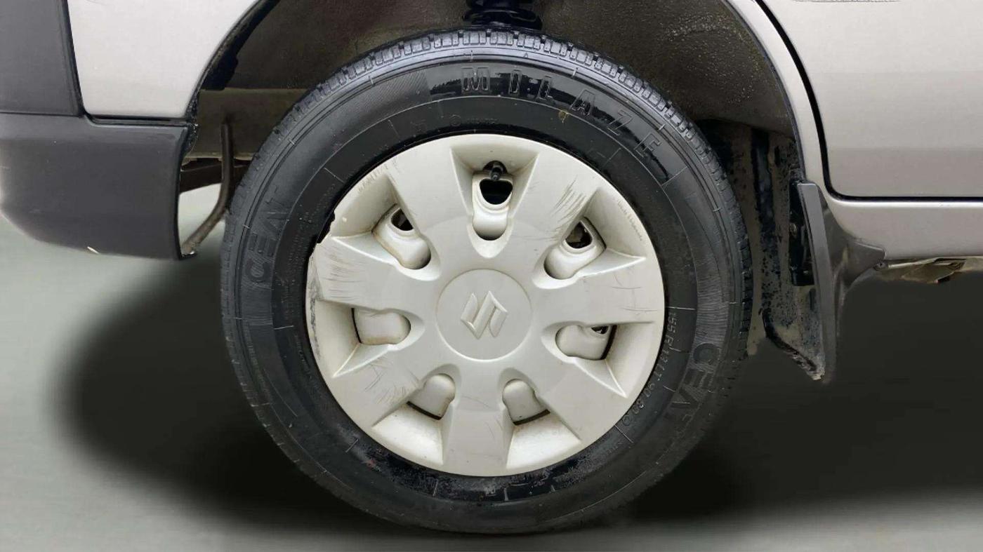 2021 Maruti Eeco 7 STR, Petrol, Manual, 20,326 km, Left Front Wheel