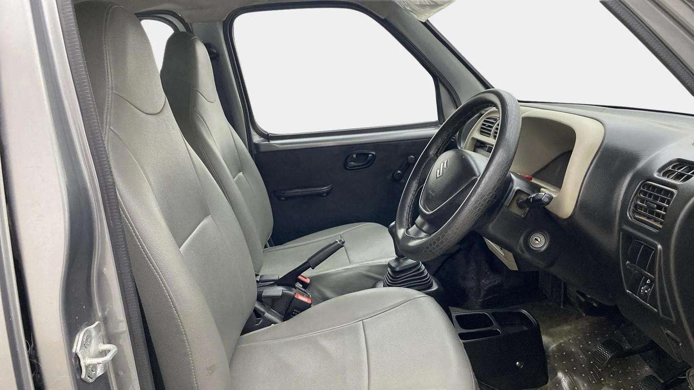 2021 Maruti Eeco 7 STR, Petrol, Manual, 20,326 km, Right Side Front Door Cabin