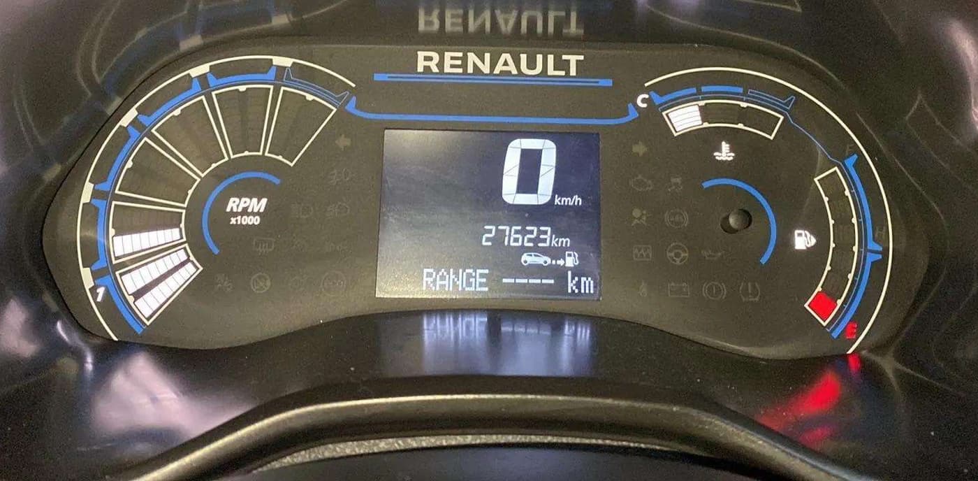 2022 Renault TRIBER RXT, Petrol, Manual, 27,645 km, Odometer Image