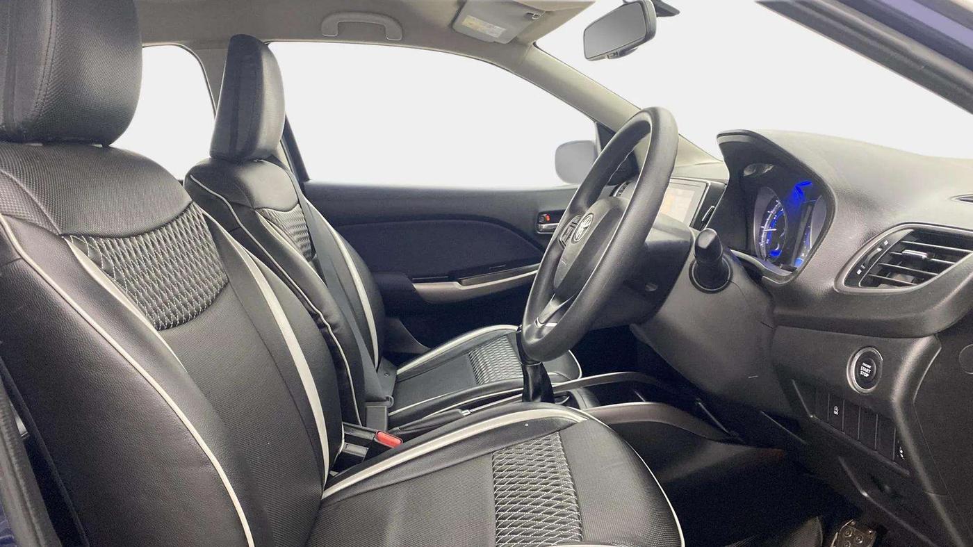 2020 Toyota Glanza G, Petrol, Manual, 32,689 km, Right Side Front Door Cabin