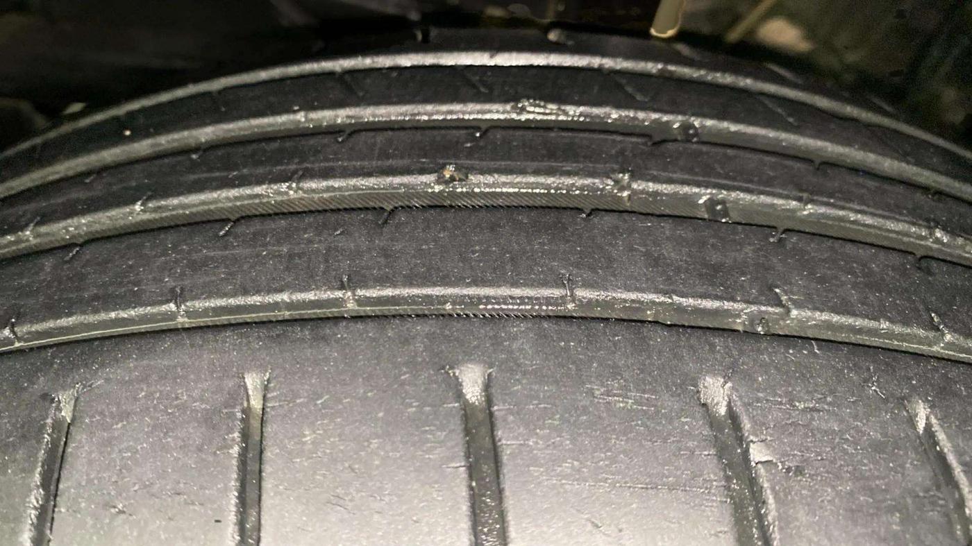 2020 Toyota Glanza G, Petrol, Manual, 32,689 km, Left Front Tyre Tread