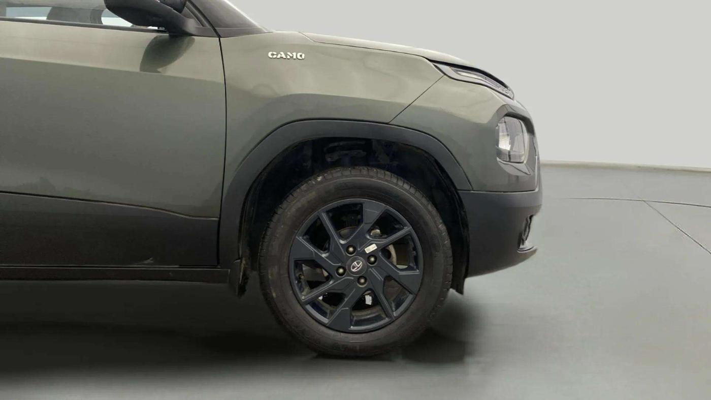 2023 Tata PUNCH ACCOMPLISHED MT CAMO EDITION, Petrol, Manual, 33,438 km, Right Front Wheel
