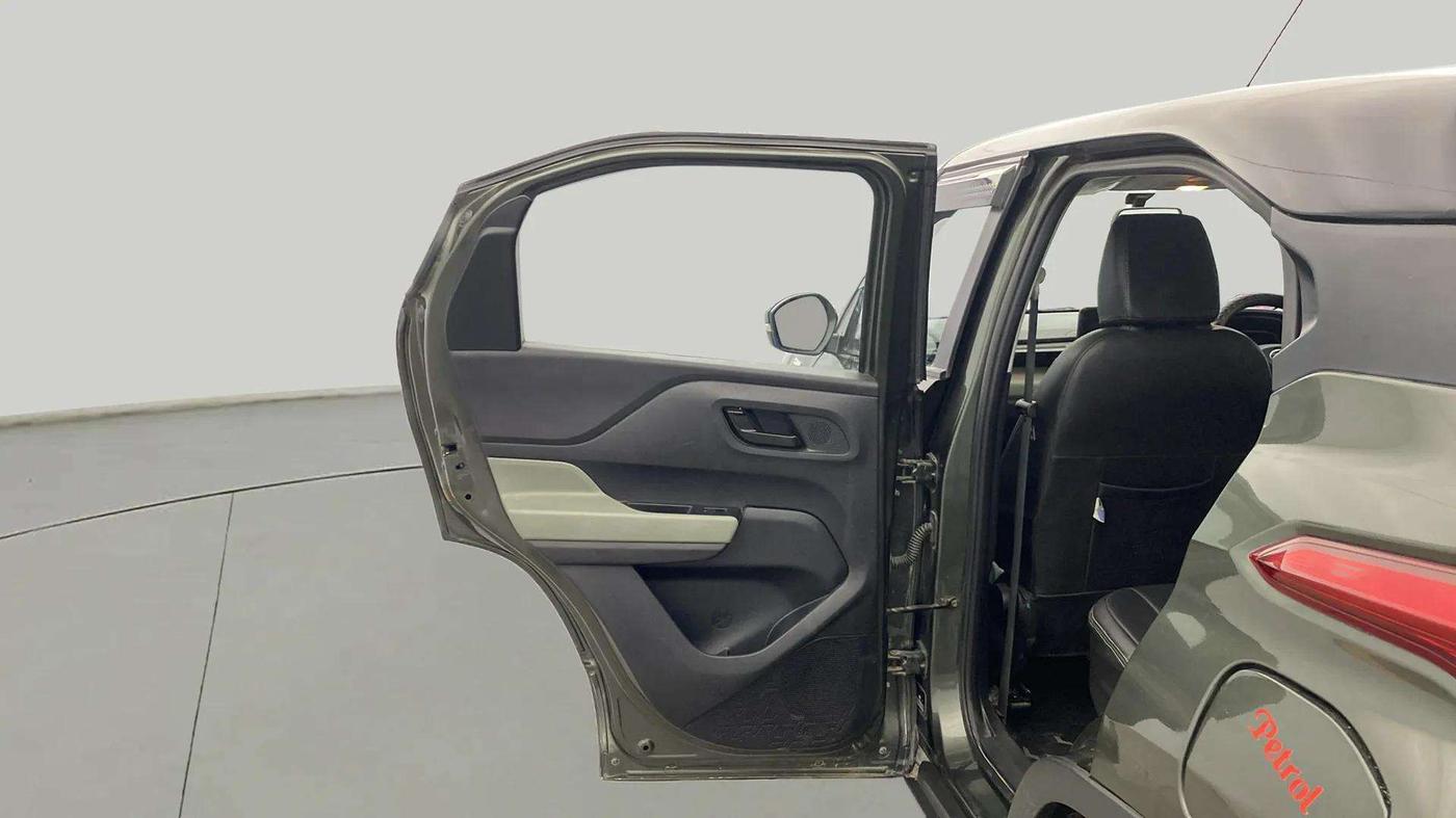 2023 Tata PUNCH ACCOMPLISHED MT CAMO EDITION, Petrol, Manual, 33,438 km, LHS Rear Door