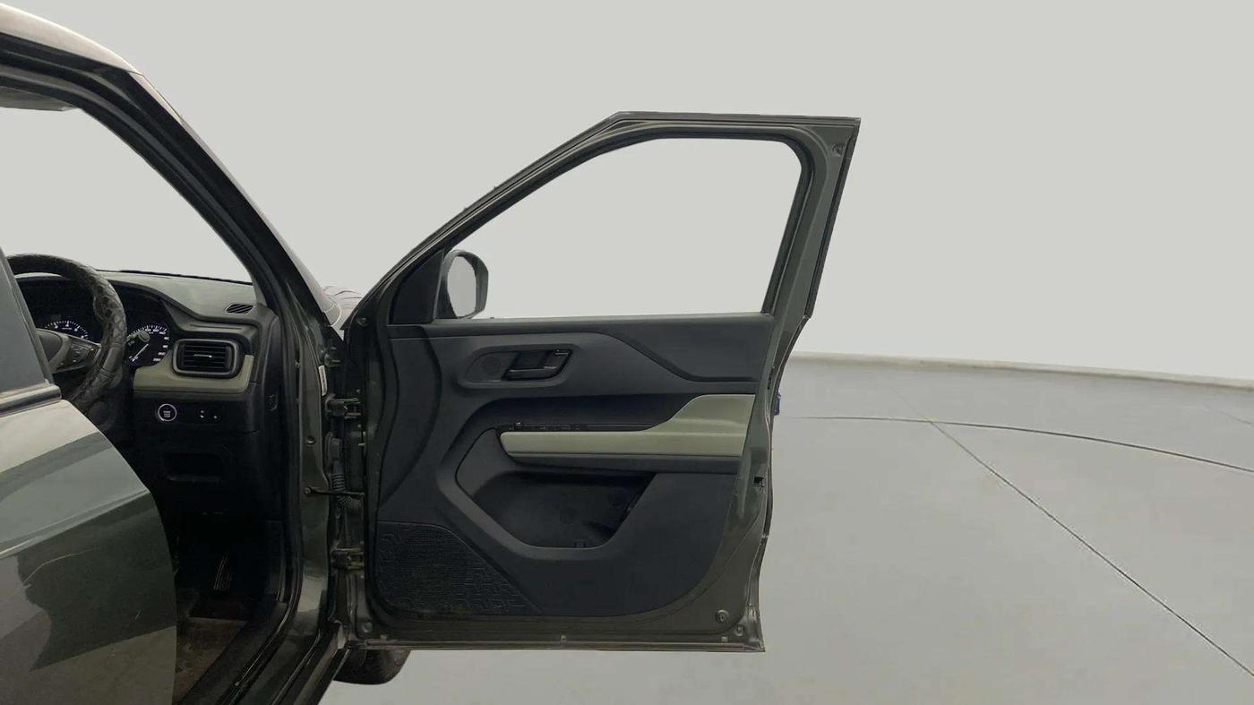 2023 Tata PUNCH ACCOMPLISHED MT CAMO EDITION, Petrol, Manual, 33,438 km, RHS Front Door
