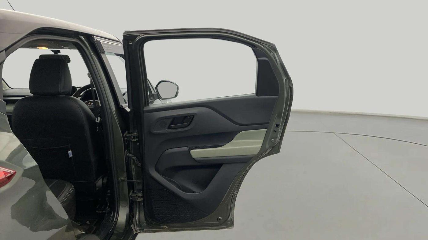 2023 Tata PUNCH ACCOMPLISHED MT CAMO EDITION, Petrol, Manual, 33,438 km, RHS Rear Door