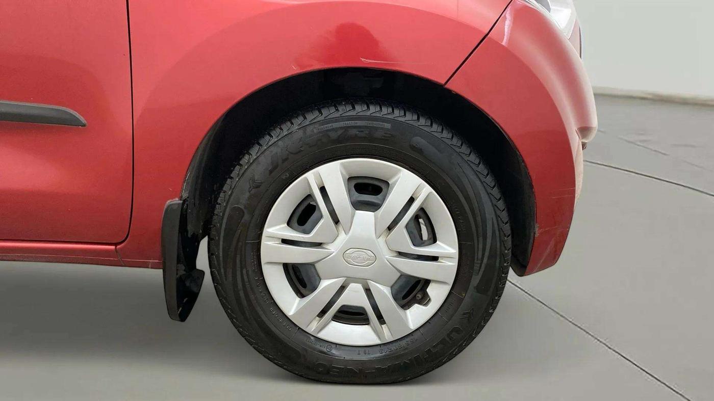 2018 Datsun Redi Go T(O) 1.0 AMT, Petrol, Automatic, 26,927 km, Right Front Wheel