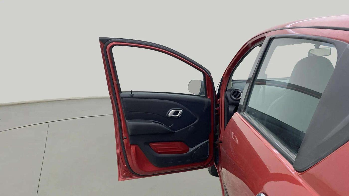 2018 Datsun Redi Go T(O) 1.0 AMT, Petrol, Automatic, 26,927 km, LHS Front Door