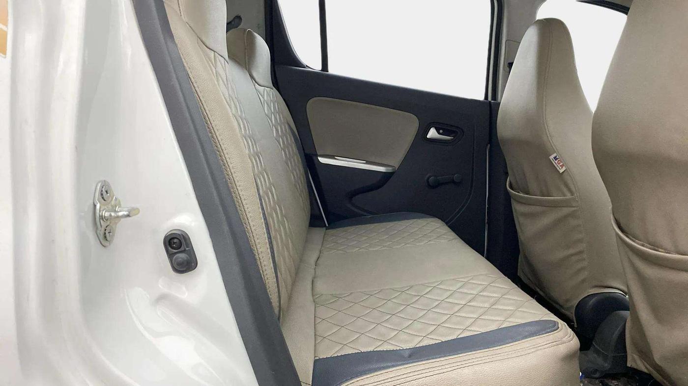 2017 Maruti Alto K10 VXI, Petrol, Manual, 61,279 km, Right Side Rear Door Cabin
