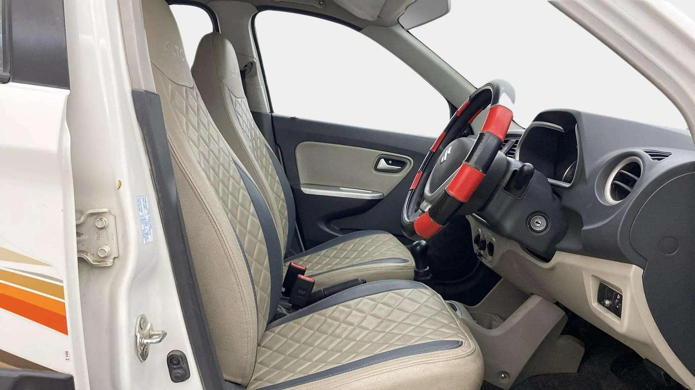 2017 Maruti Alto K10 VXI, Petrol, Manual, 61,279 km, Right Side Front Door Cabin