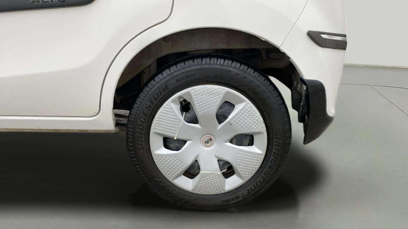 2017 Maruti Alto K10 VXI, Petrol, Manual, 61,279 km, Left Rear Wheel