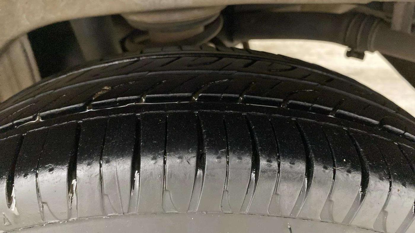 2017 Maruti Alto K10 VXI, Petrol, Manual, 61,279 km, Left Rear Tyre Tread