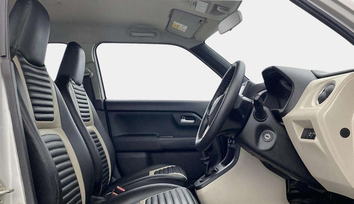 2022 Maruti New Wagon-R ZXI PLUS 1.2, Petrol, Manual, 31,508 km, Right Side Front Door Cabin