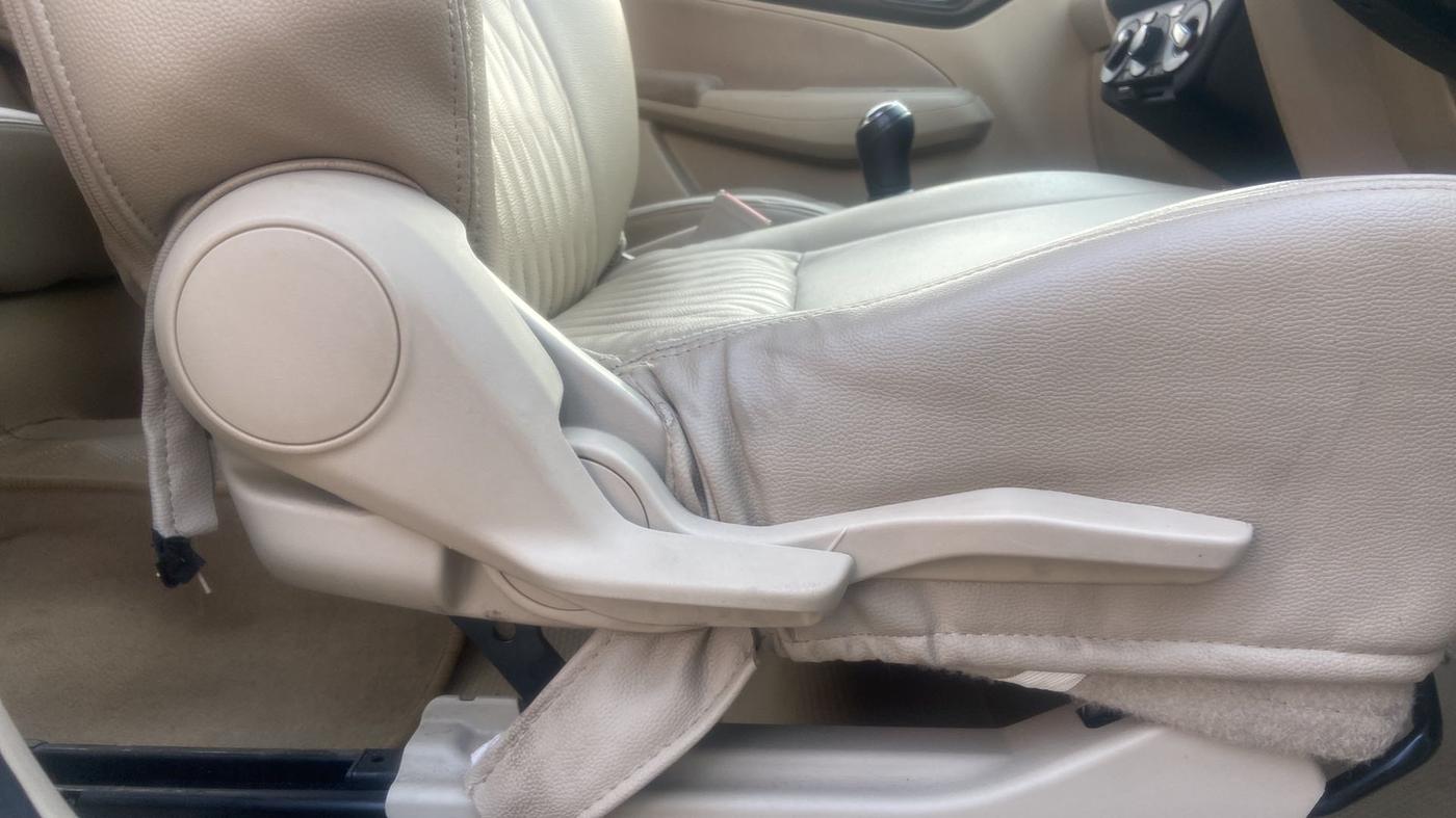 2017 Maruti Dzire VXI, Petrol, Manual, 78,200 km, Driver Side Adjustment Panel