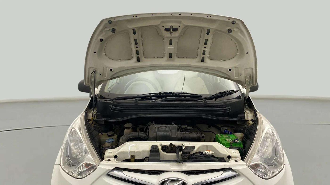 2017 Hyundai Eon ERA + SE, Petrol, Manual, 32,394 km, Open Bonet