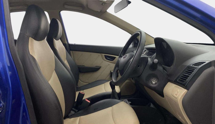 2014 Hyundai Eon D-LITE+, Petrol, Manual, 31,043 km, Right Side Front Door Cabin