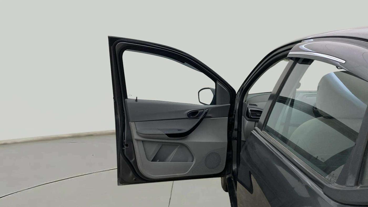 2022 Tata TIGOR XZ CNG, CNG, Manual, 45,893 km, LHS Front Door