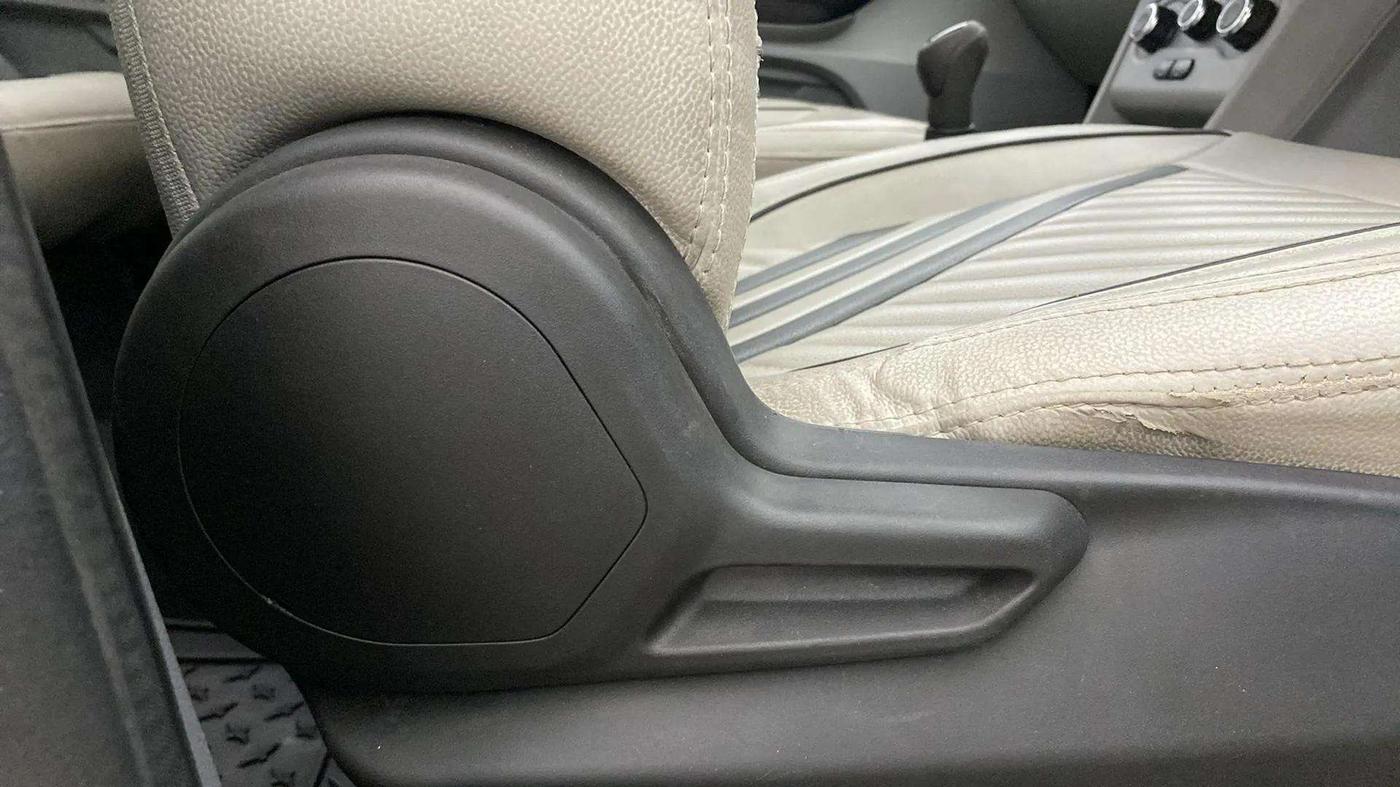 2022 Tata TIGOR XZ CNG, CNG, Manual, 45,893 km, Driver Side Adjustment Panel