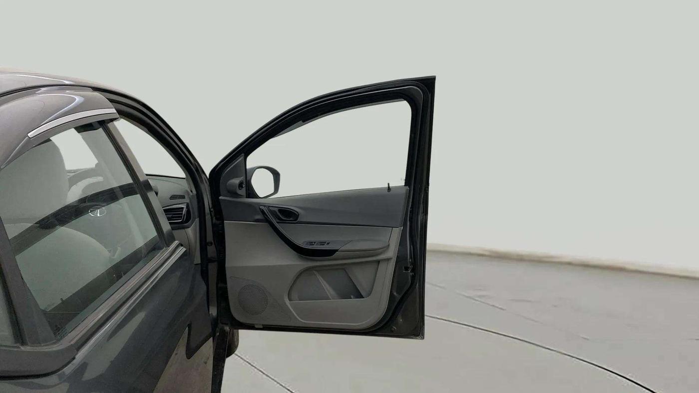 2022 Tata TIGOR XZ CNG, CNG, Manual, 45,893 km, RHS Front Door