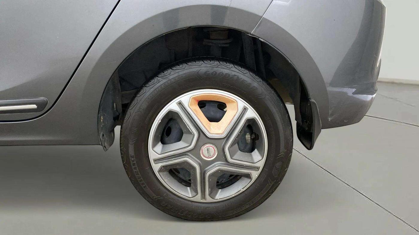 2022 Tata TIGOR XZ CNG, CNG, Manual, 45,893 km, Left Rear Wheel