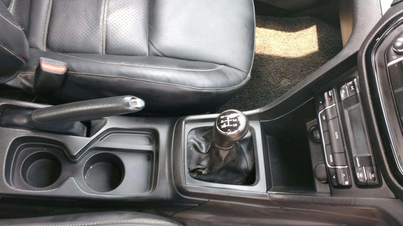 2019 Maruti Vitara Brezza ZDI, Diesel, Manual, 1,05,859 km, Gear Lever