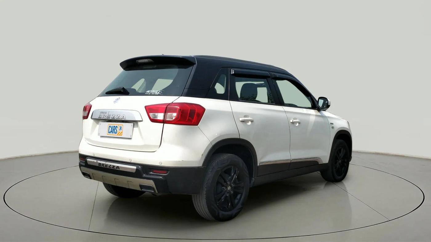 2019 Maruti Vitara Brezza ZDI, Diesel, Manual, 1,05,859 km, Right Back Diagonal