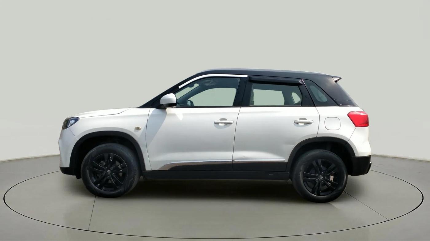 2019 Maruti Vitara Brezza ZDI, Diesel, Manual, 1,05,859 km, Left Side