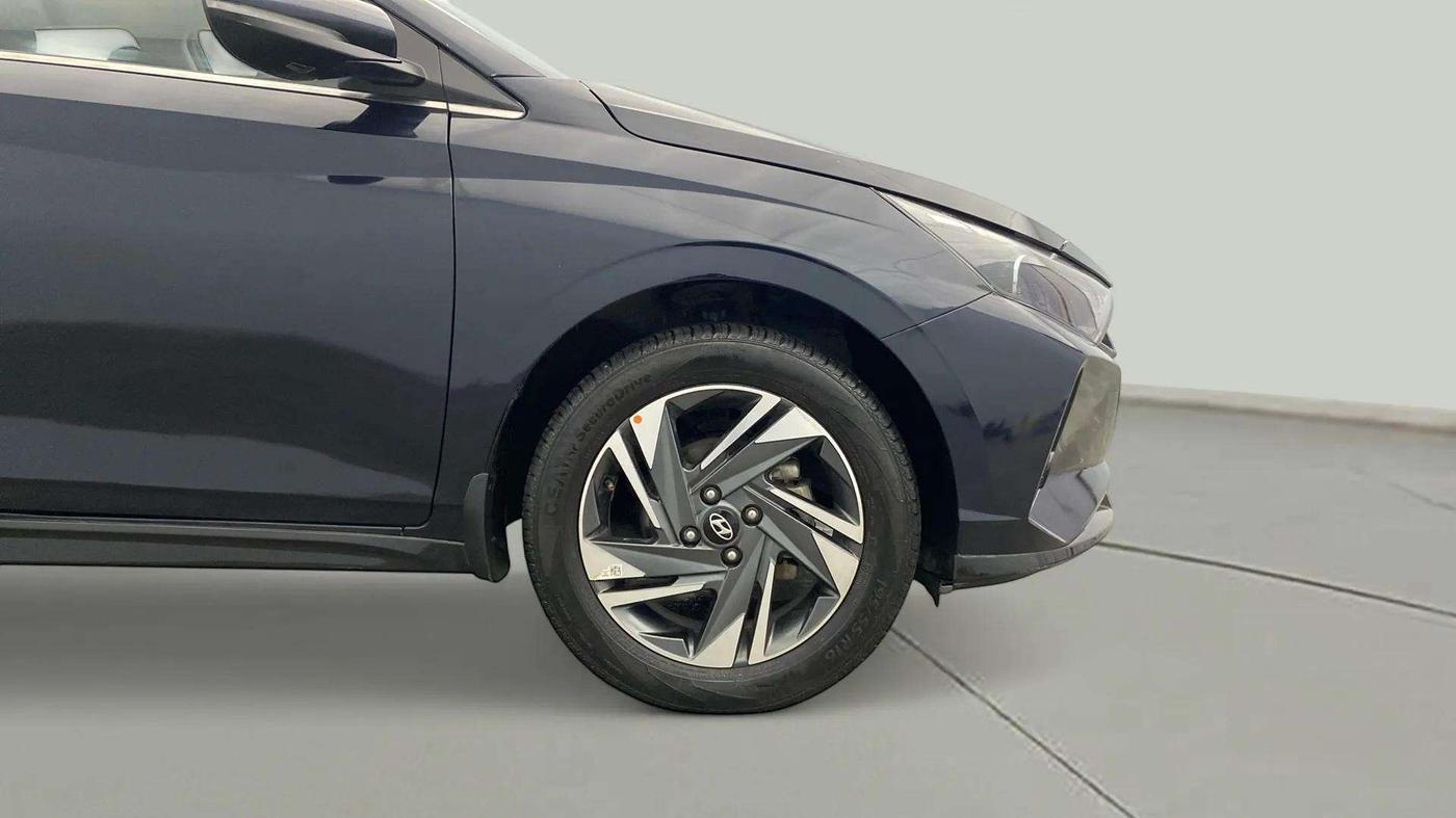 2022 Hyundai NEW I20 ASTA (O) 1.2 MT, Petrol, Manual, 36,319 km, Right Front Wheel