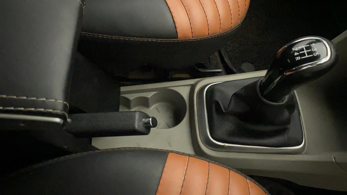 2016 Tata Tiago XZ PETROL, Petrol, Manual, 34,961 km, Gear Lever
