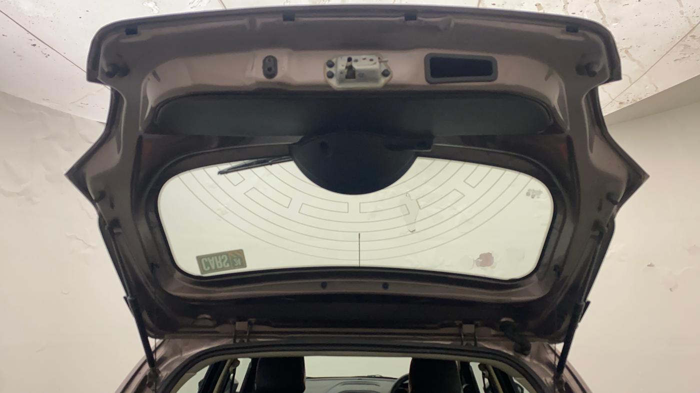 2016 Tata Tiago XZ PETROL, Petrol, Manual, 34,961 km, Boot Door Open