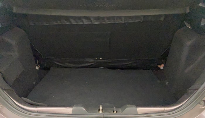 2016 Tata Tiago XZ PETROL, Petrol, Manual, 34,961 km, Boot Inside