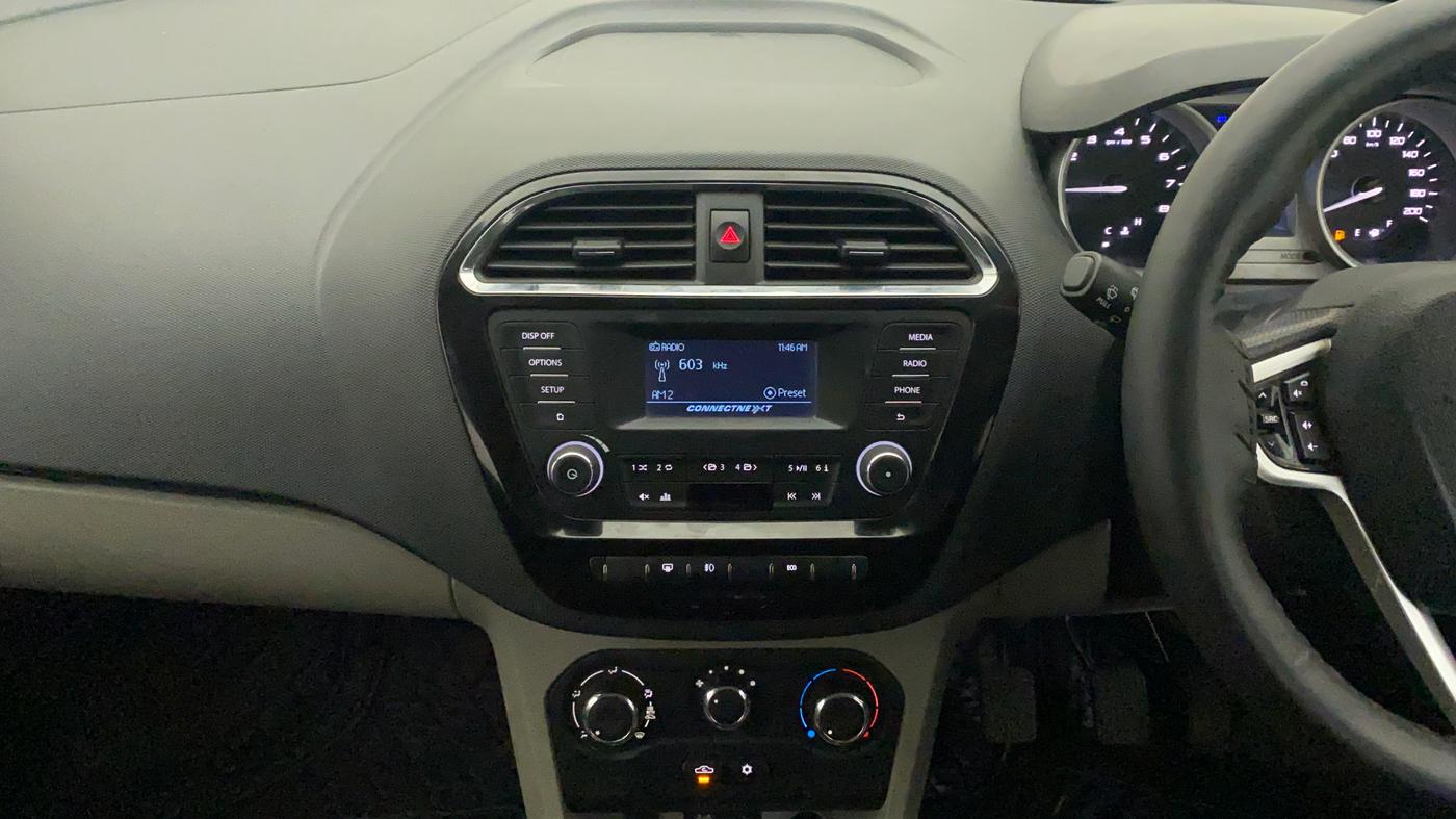2016 Tata Tiago XZ PETROL, Petrol, Manual, 34,961 km, Air Conditioner