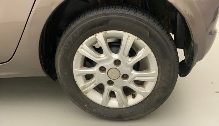 2016 Tata Tiago XZ PETROL, Petrol, Manual, 34,961 km, Left Rear Wheel
