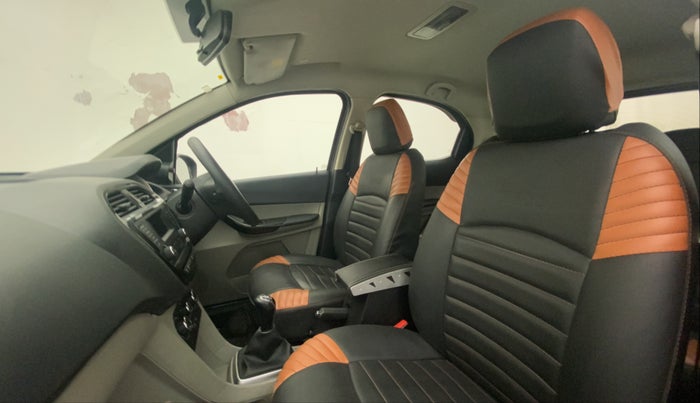 2016 Tata Tiago XZ PETROL, Petrol, Manual, 34,961 km, Right Side Front Door Cabin
