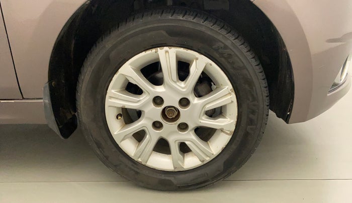 2016 Tata Tiago XZ PETROL, Petrol, Manual, 34,961 km, Right Front Wheel