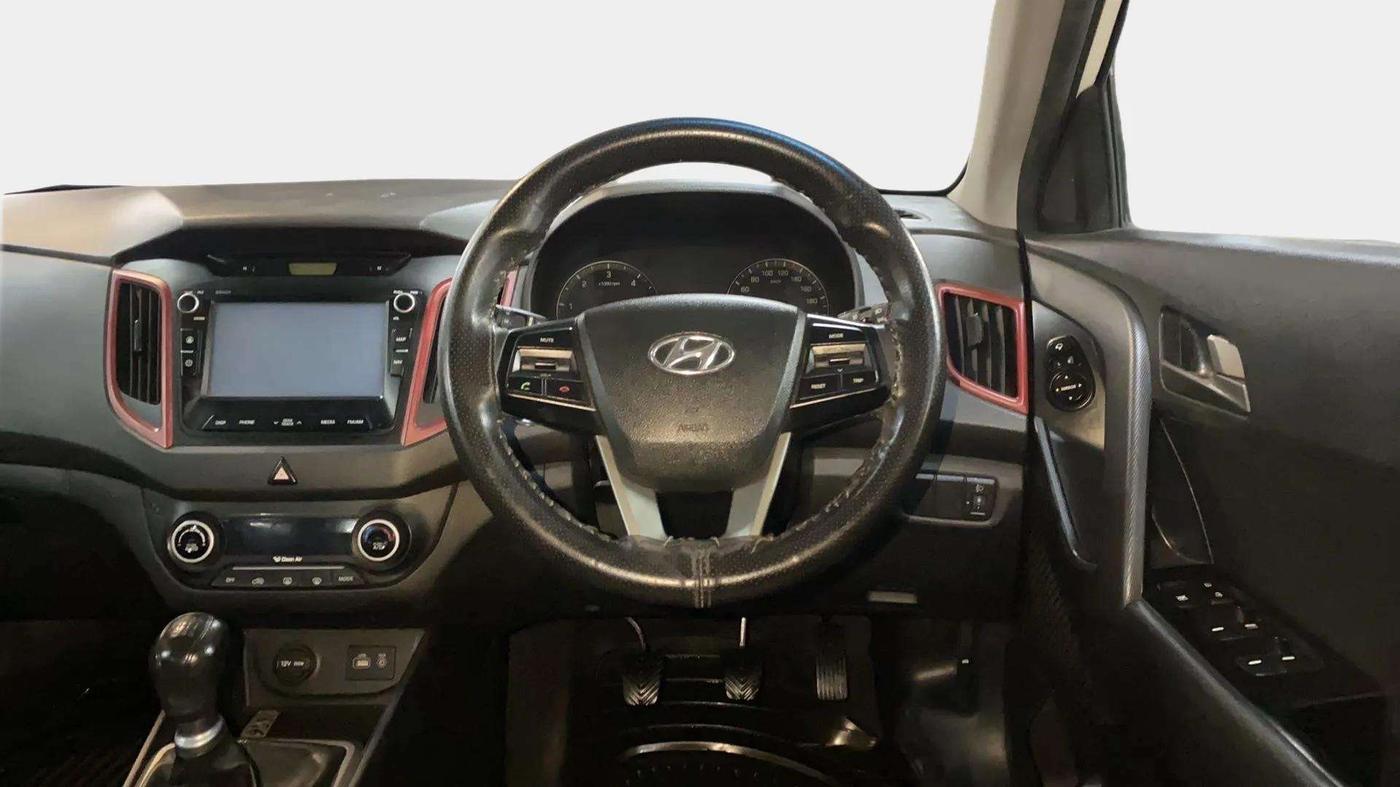 2016 Hyundai Creta SX PLUS  ANNIVERSARY EDITION 1.6 DIESEL, Diesel, Manual, 75,276 km, Steering Wheel Close Up